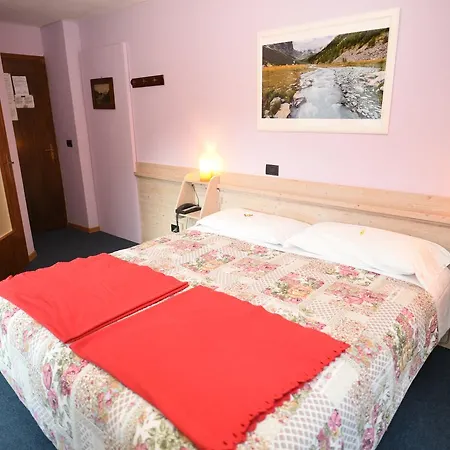 Hotel Genzianella 2*