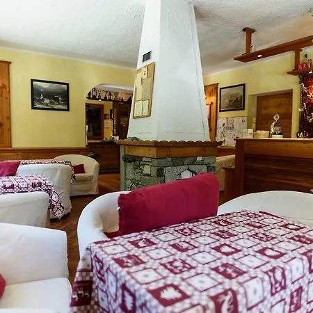 Hotel Genzianella 2*